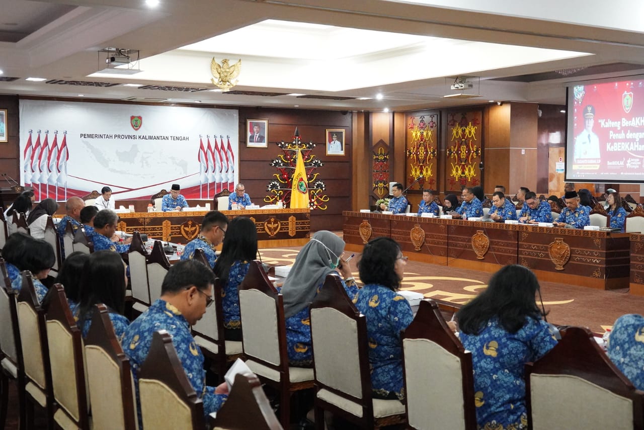 Staf Ahli Gubernur Kalimantan Tengah, Yuas Elko, menghadiri Entry Meeting Pemeriksaan Interim LKPD 2024 yang digelar oleh BPK RI Perwakilan Kalteng di Aula Eka Hapakat, Kantor Gubernur Kalteng, Senin (17/2/2025).