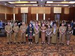 Dinas Pemberdayaan Masyarakat dan Desa (PMD) Provinsi Kalimantan Tengah menggelar pelatihan pemberdayaan masyarakat dalam upaya peningkatan ekonomi keluarga. Kegiatan ini berlangsung di Kahayan Ballroom Swiss-Bel Hotel Palangka Raya, Selasa (18/2/2025).
