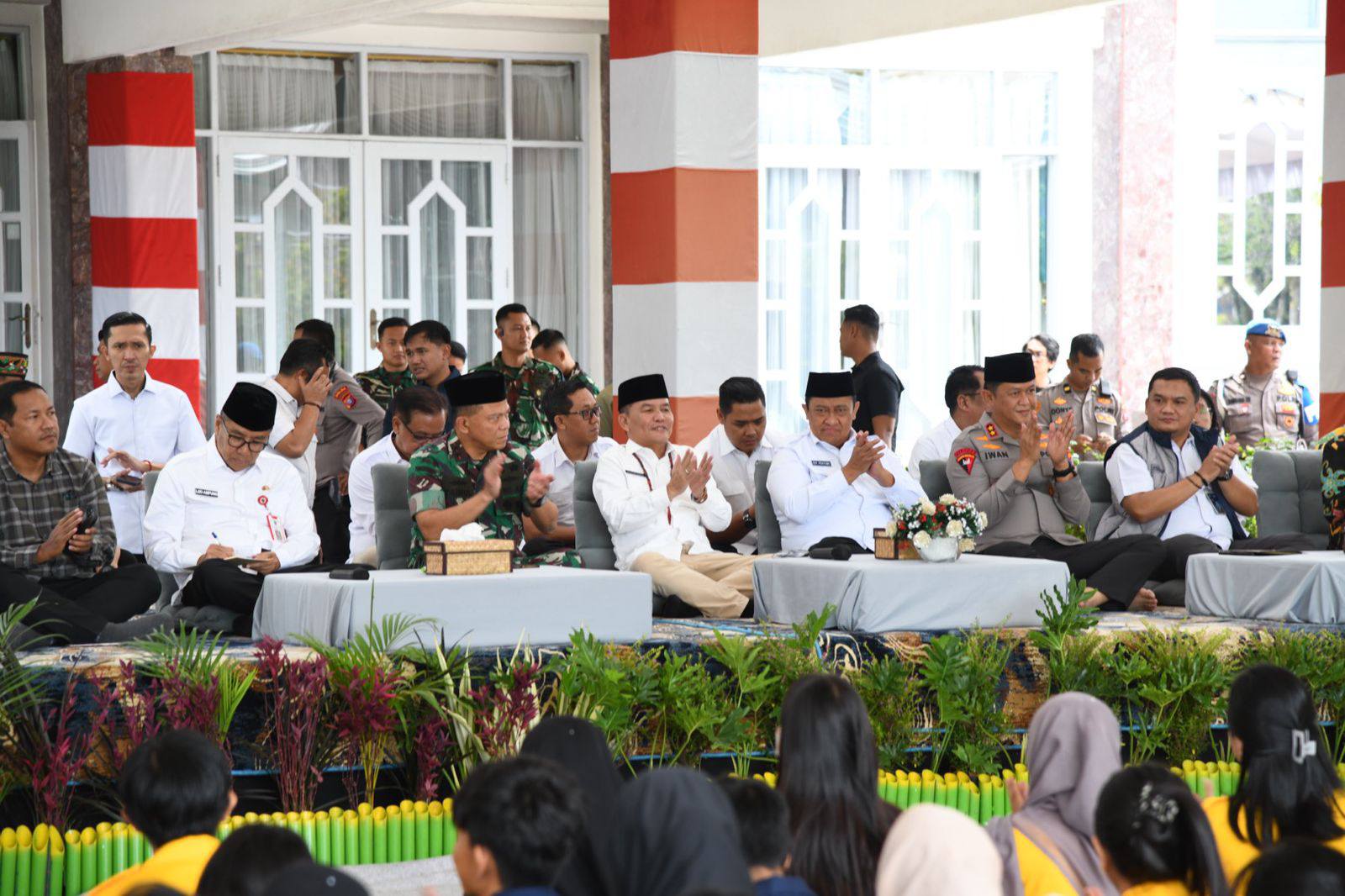 Pemprov Kalteng Gelar Pasar Murah Ramadan untuk Mahasiswa, Gubernur Bagikan 3.000 Paket Sembako Gratis
